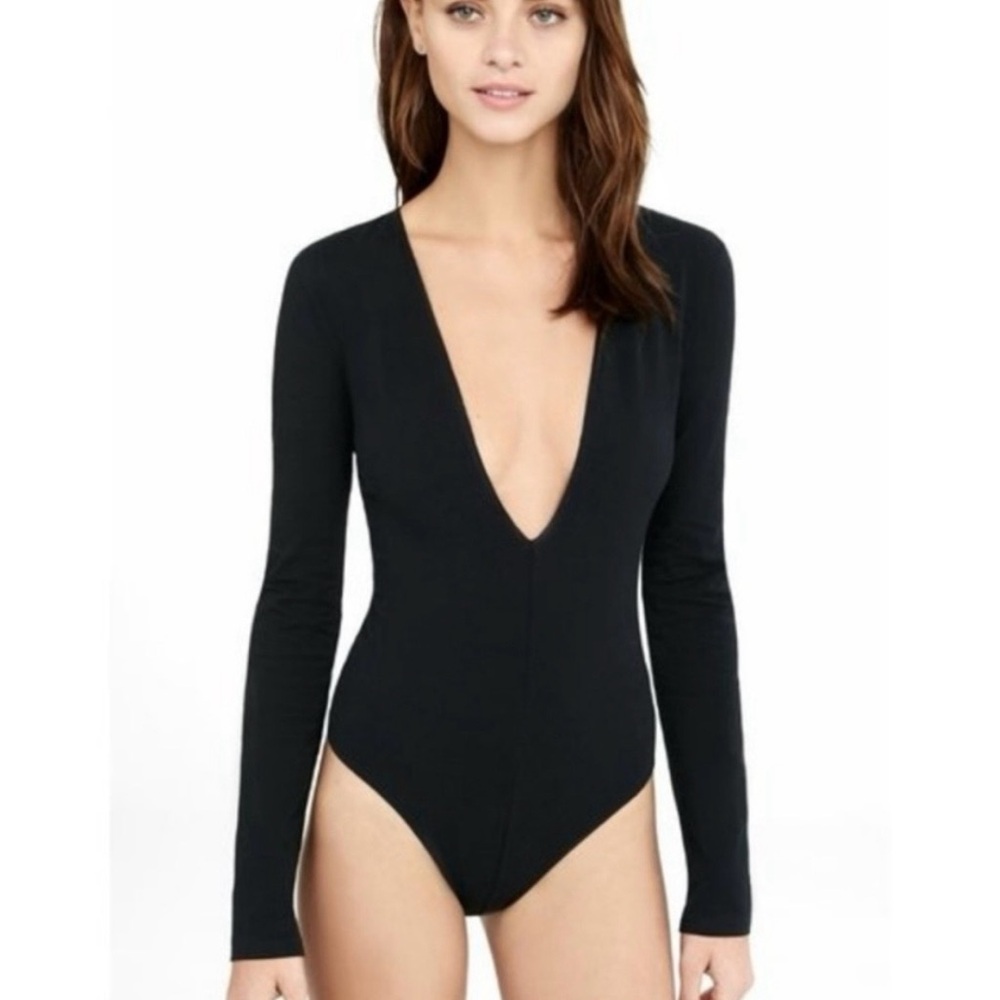 Express Women's Low Cut V-neck Long Sleeve Bodysuit